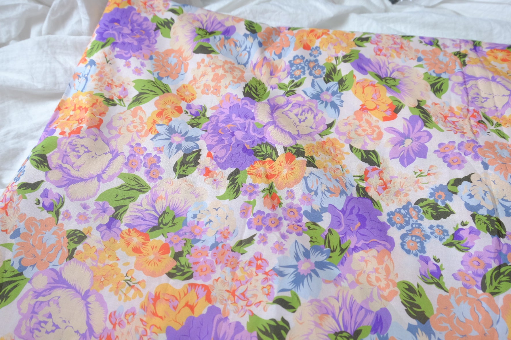Pastel Garden Floral Silky 80s Cotton Lawn — 3.28 yd
