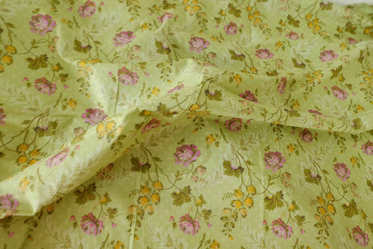 Soft Green Vintage Floral Cotton Lawn Fabric – 2.8 yd
