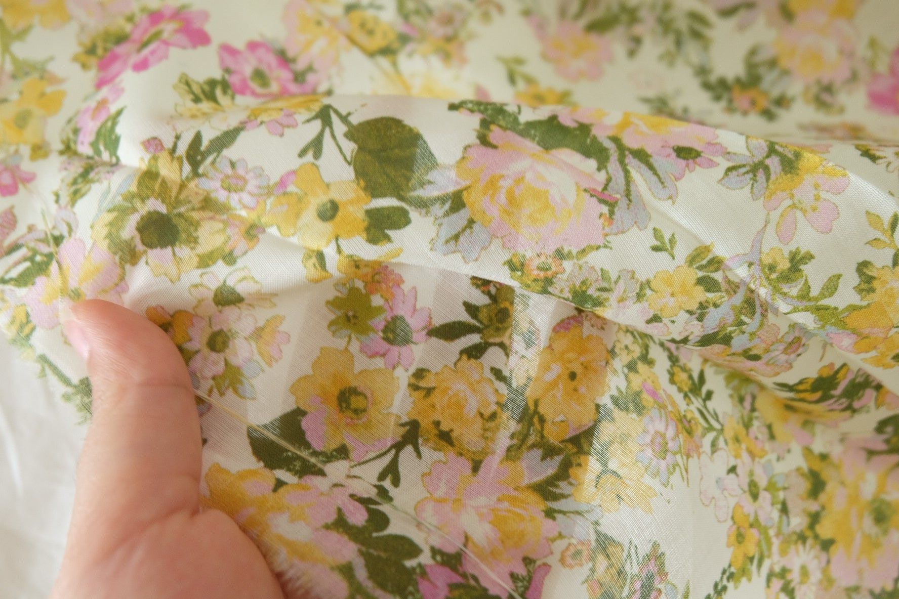 Floral Cotton Voile Fabric – Soft Yellow & Pink Garden Print – 3.3 yd