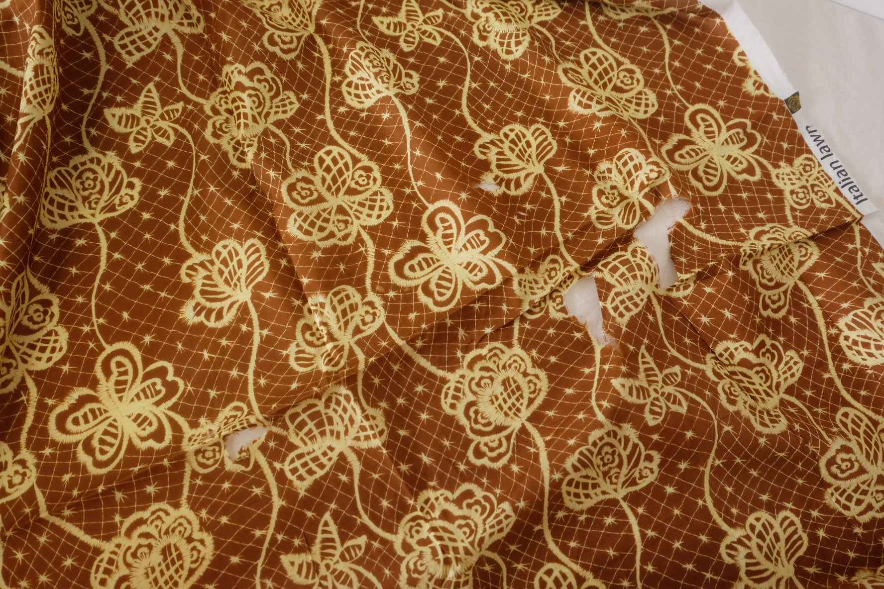 Discounted Vintage Brown Cotton Lawn Fabric – 4 yd