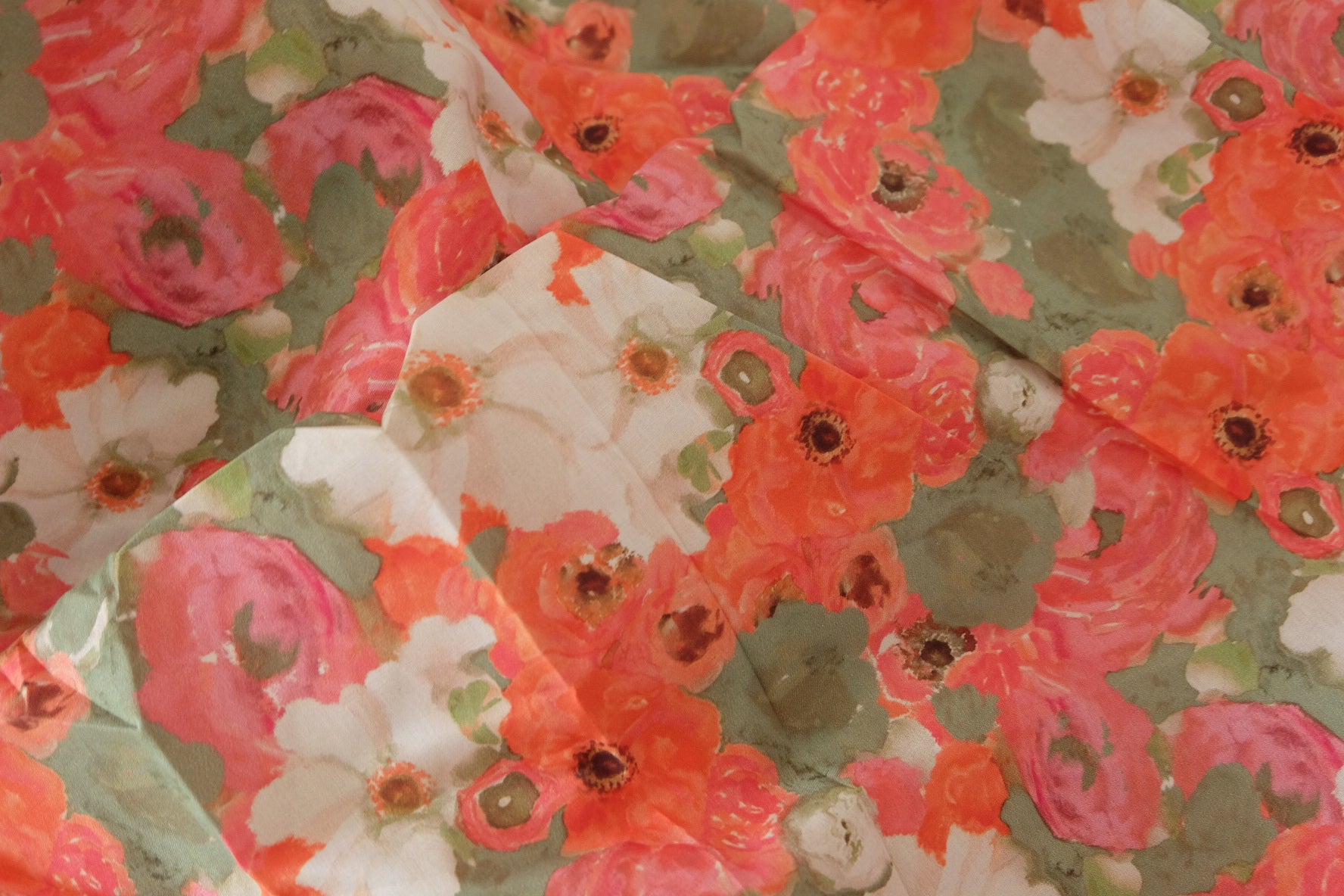 60s Cotton Poplin Fabric – Coral Watercolor Floral Print – 3.8 yd
