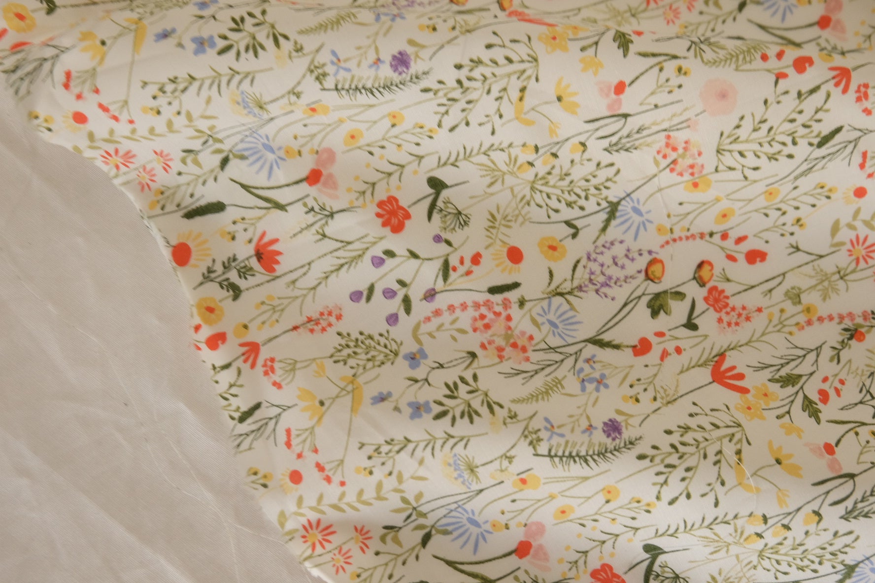 Wildflower Meadow Cotton Lawn Fabric – Soft Botanical Cotton Print – 2.2 yd