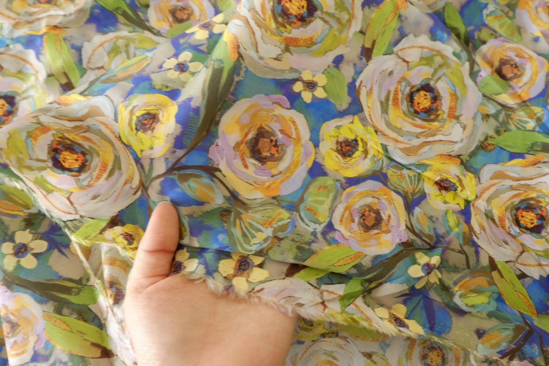 Painterly Summer Garden Floral Cotton Lawn Fabric – 2.73 yd Piece
