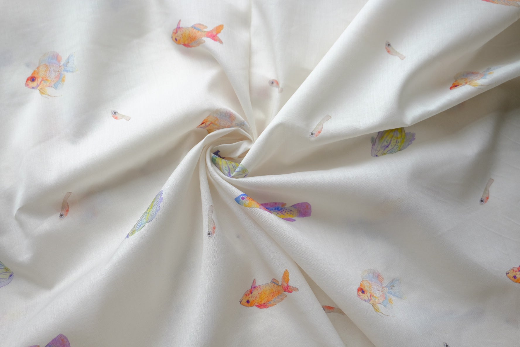 Watercolor Fish 100s Cotton Lawn – 2.7 yd