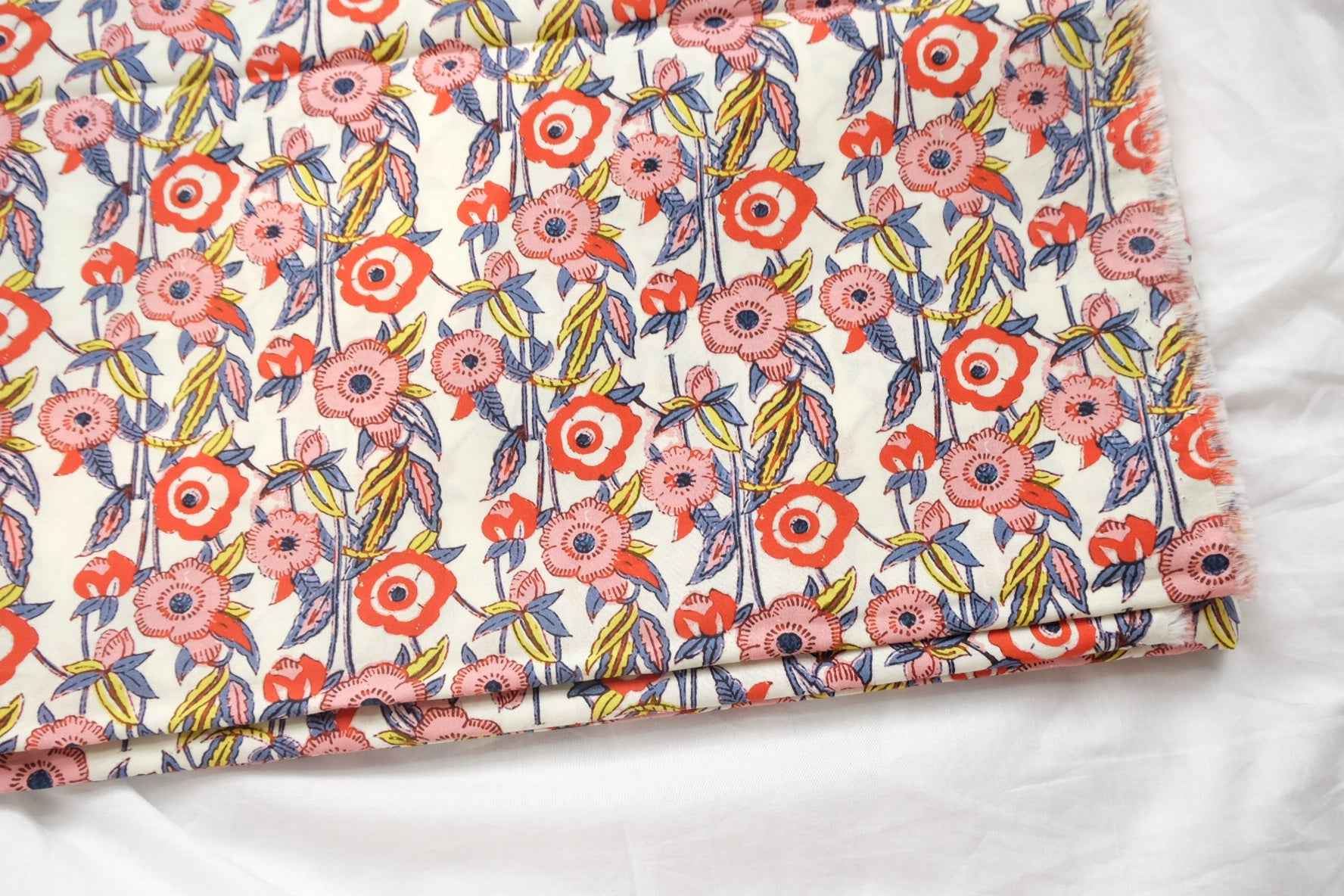 Red Vintage Floral Cotton Poplin Fabric, 60s Cotton Shirting Weight, 3.39 Yards