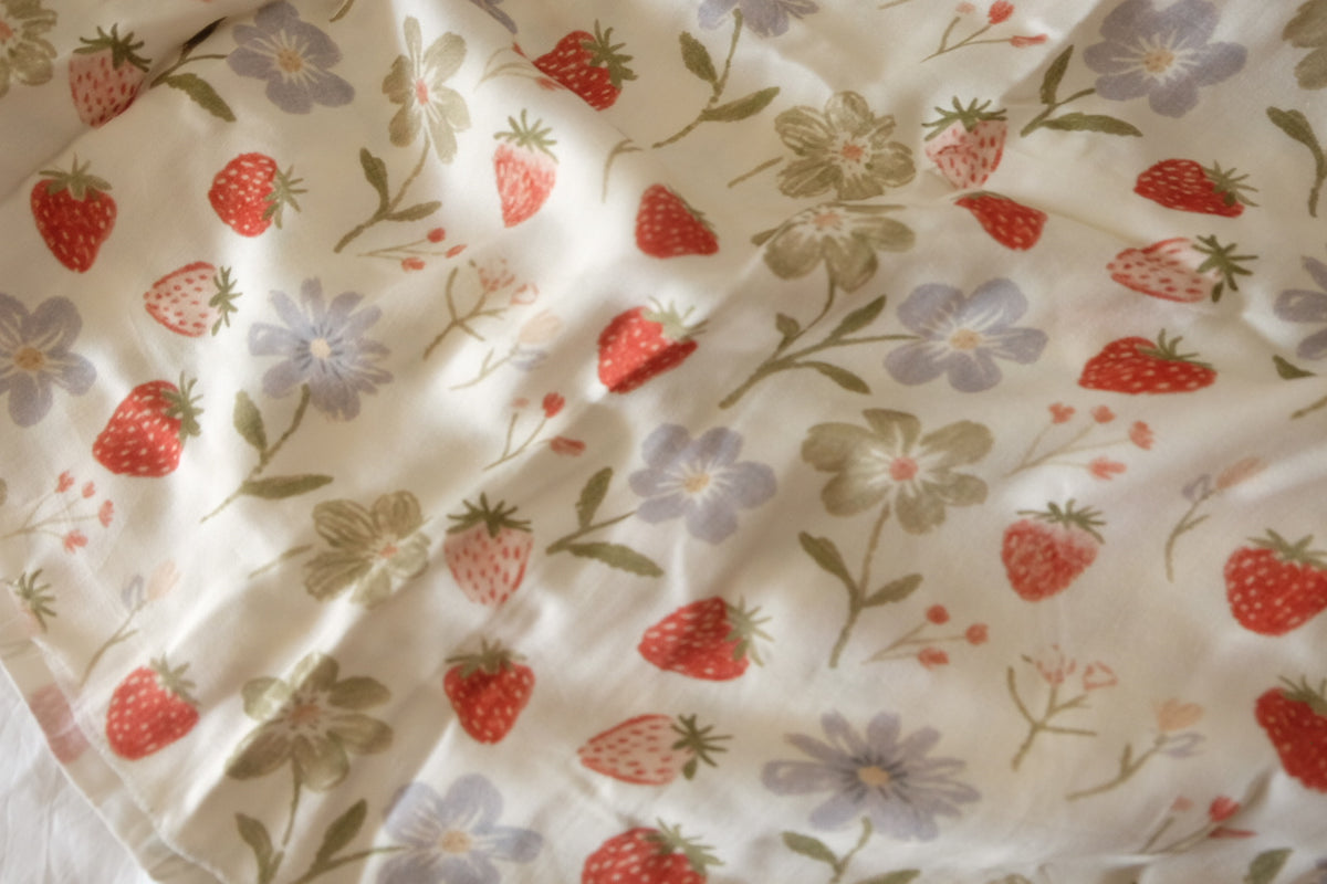 Strawberry Daydream – Silky Rayon Sateen Fabric – 3.28 yd