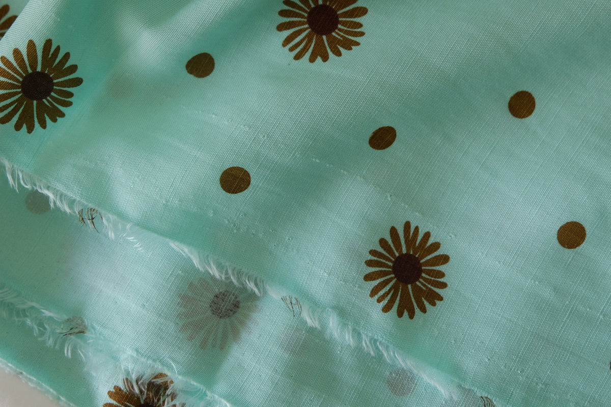 Mint Daisy – Cupro Linen Blend Fabric | 2.2 Yards