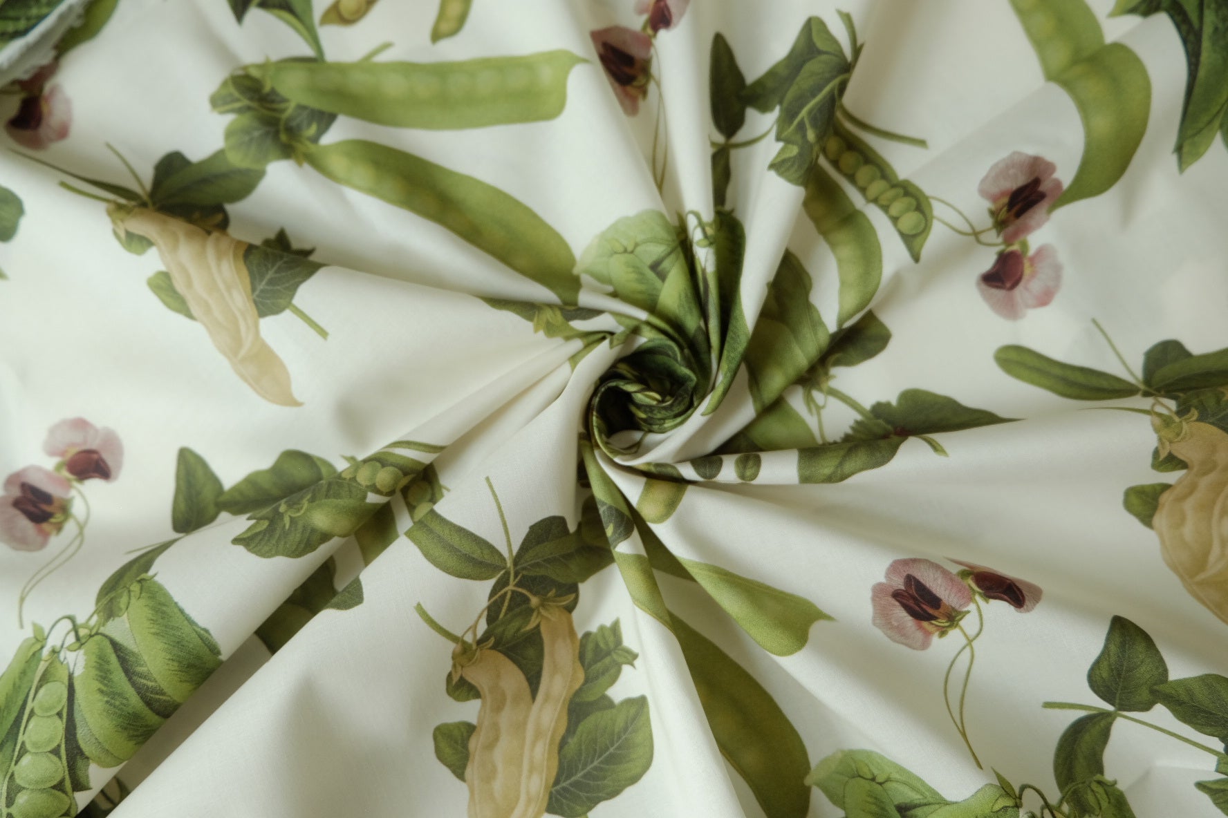 Pea Botanical Print 100s Cotton Fabric 2.2 Yards