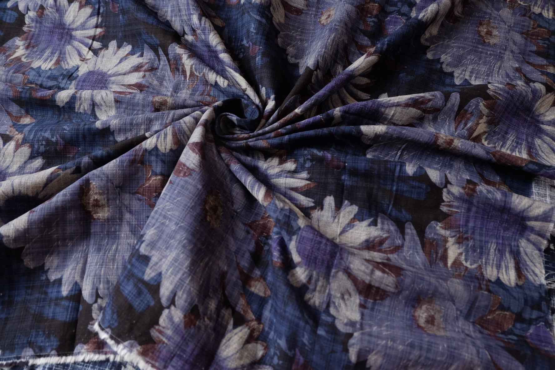 Quiet Blue Daisy Cotton Linen Fabric - 1.64 yd