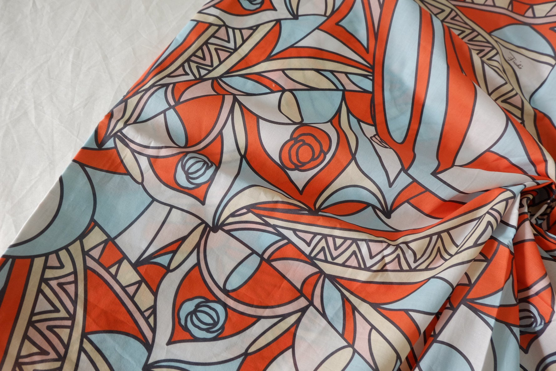 Abstract Geometric Cotton Lawn Fabric – 2.5 yd