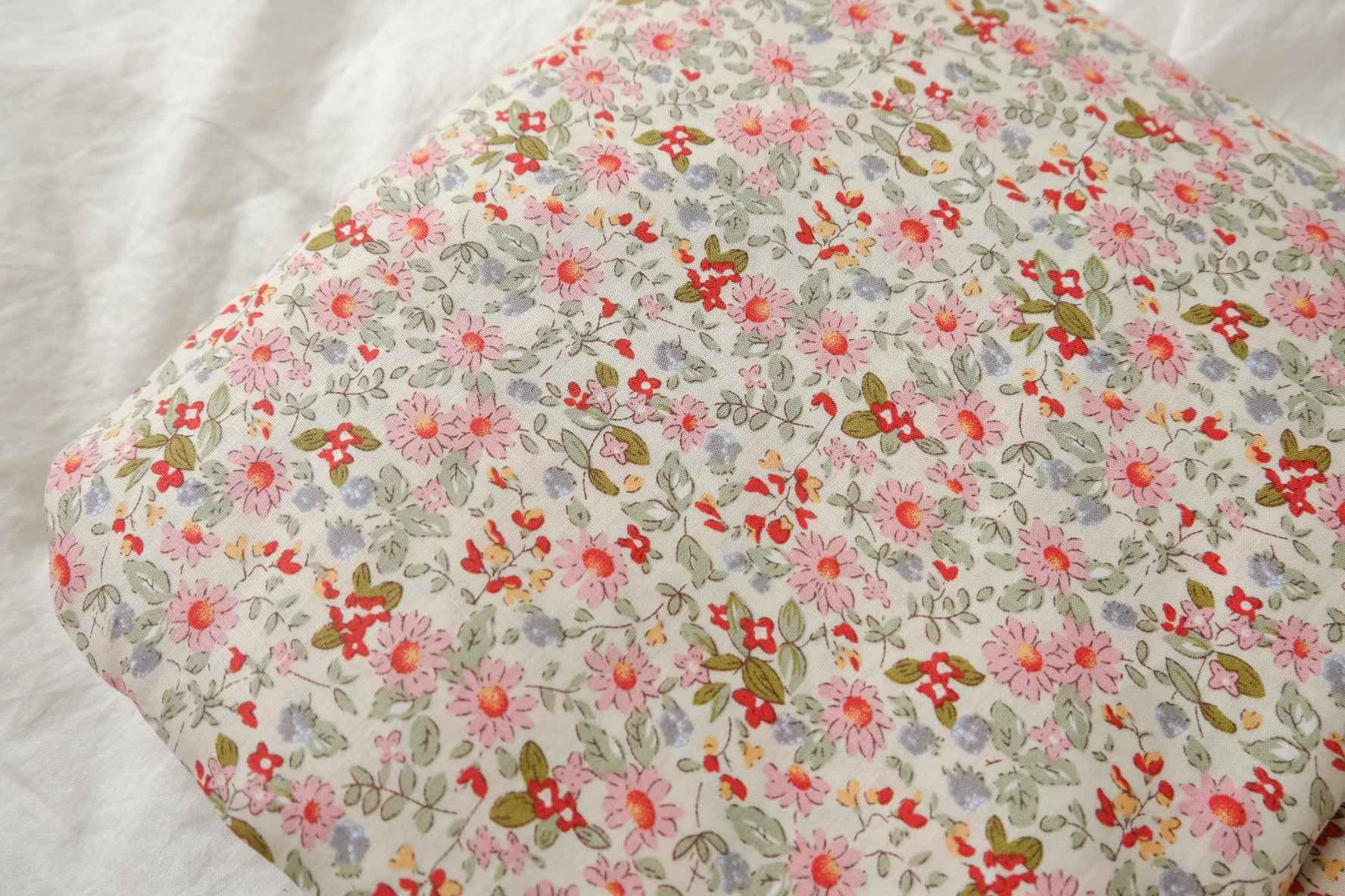 Pink Daisy Print Cotton Fabric — 3.28 yd Piece