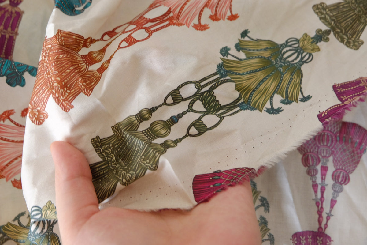 Tassel Print Cotton Lawn – 1 yd / 2.5 yd