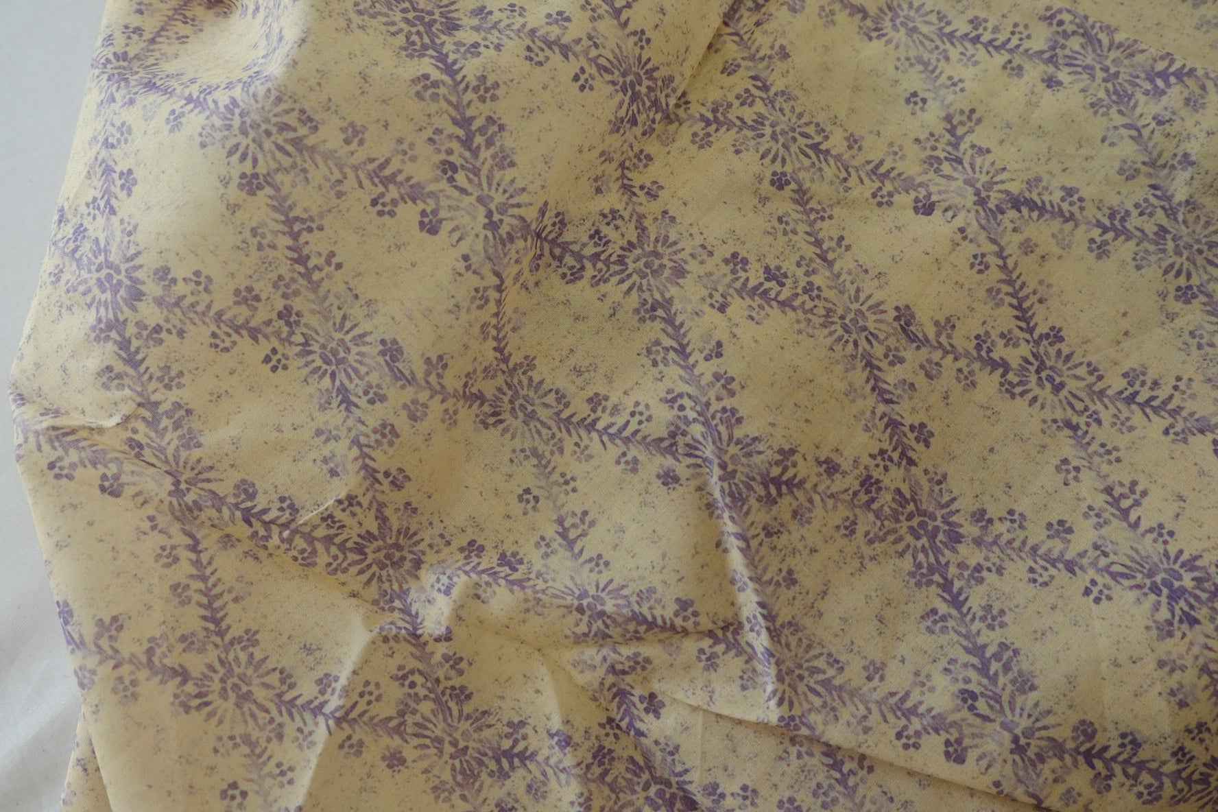 Vintage Vine 100s Cotton Voile Fabric – 3.3 yd
