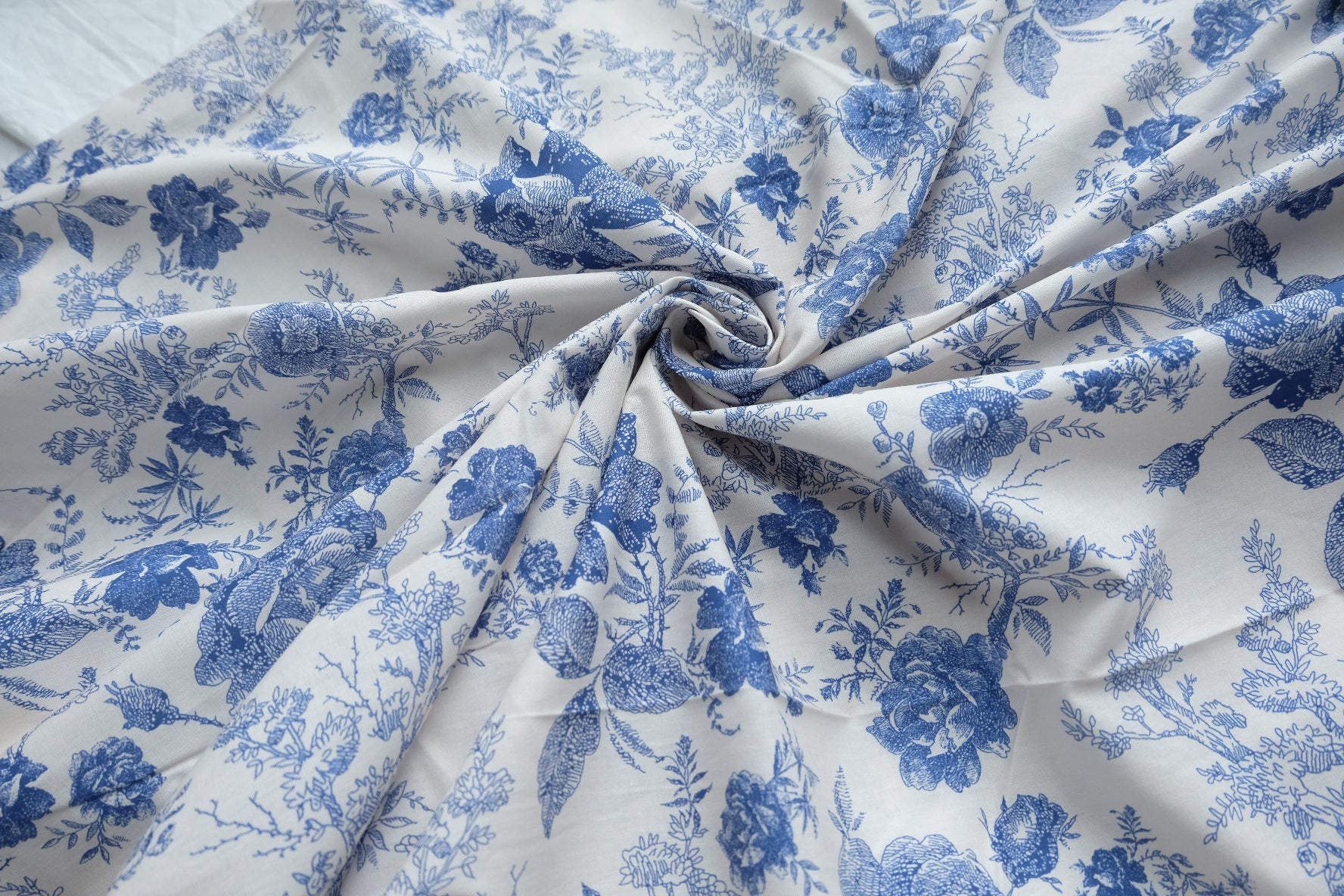 Blue Toile Floral Cotton Lawn Fabric - 4.4 yd