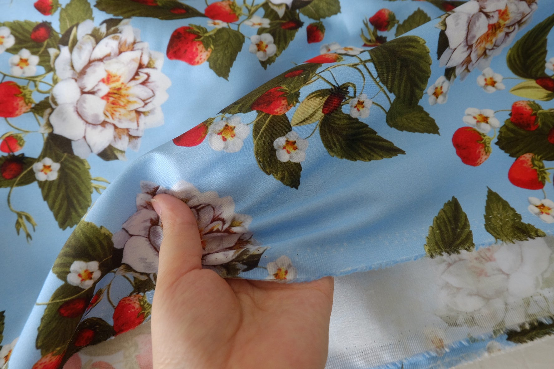 Blue Strawberry Garden Cotton Sateen – 3.3 yd