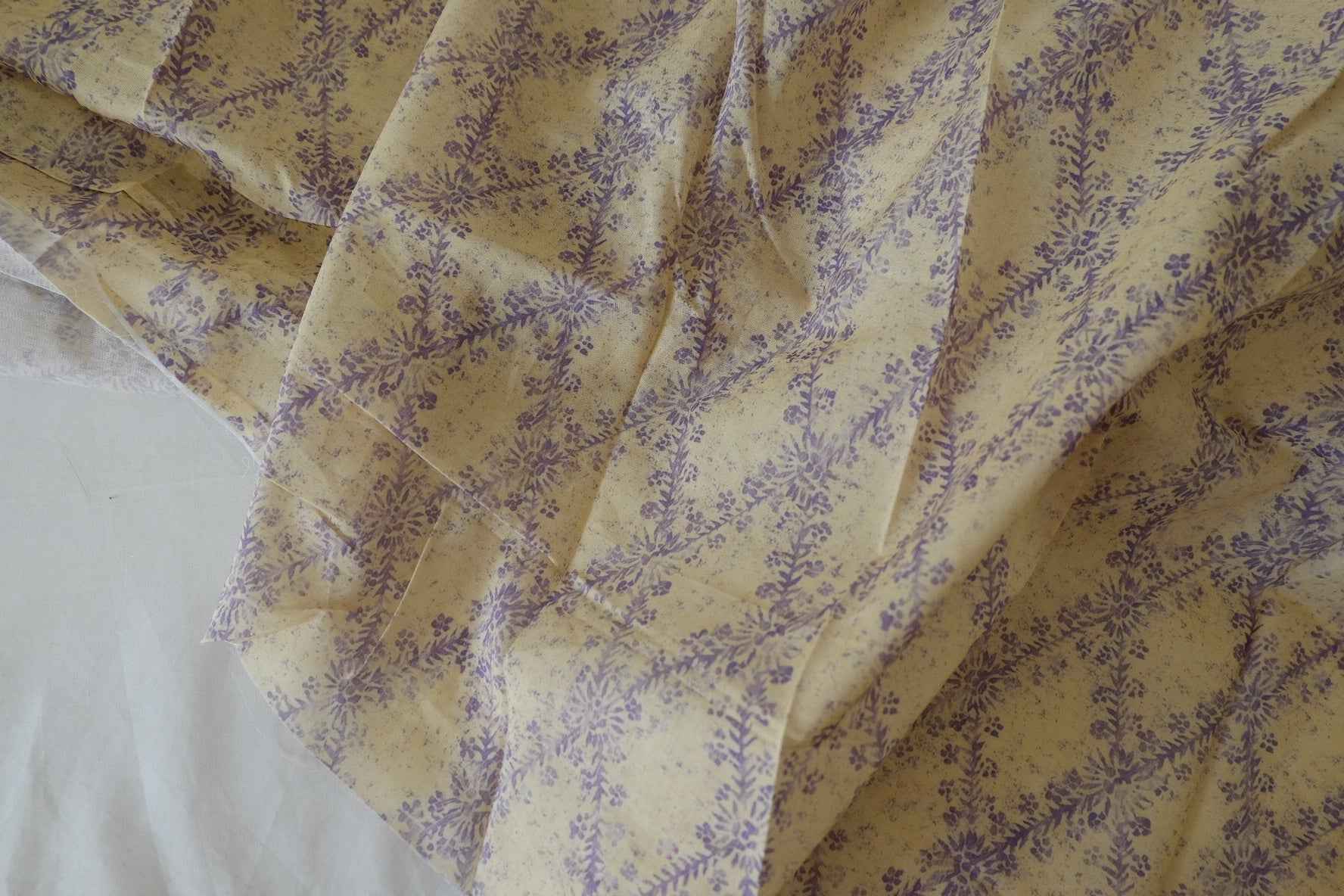 Vintage Vine 100s Cotton Voile Fabric – 3.3 yd