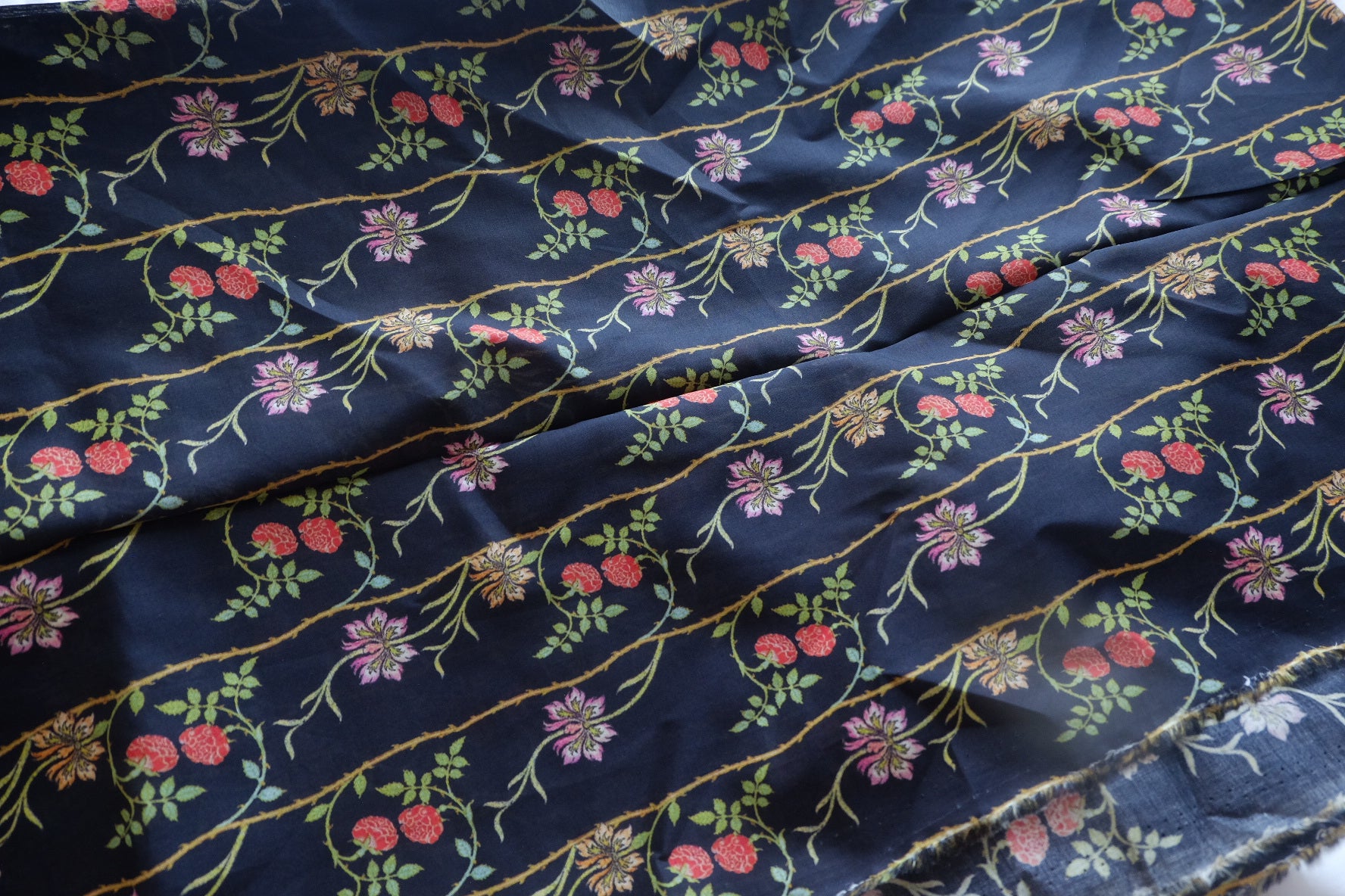 Dark Vine Floral Fine Cotton Lawn Fabric - 3.28 yd