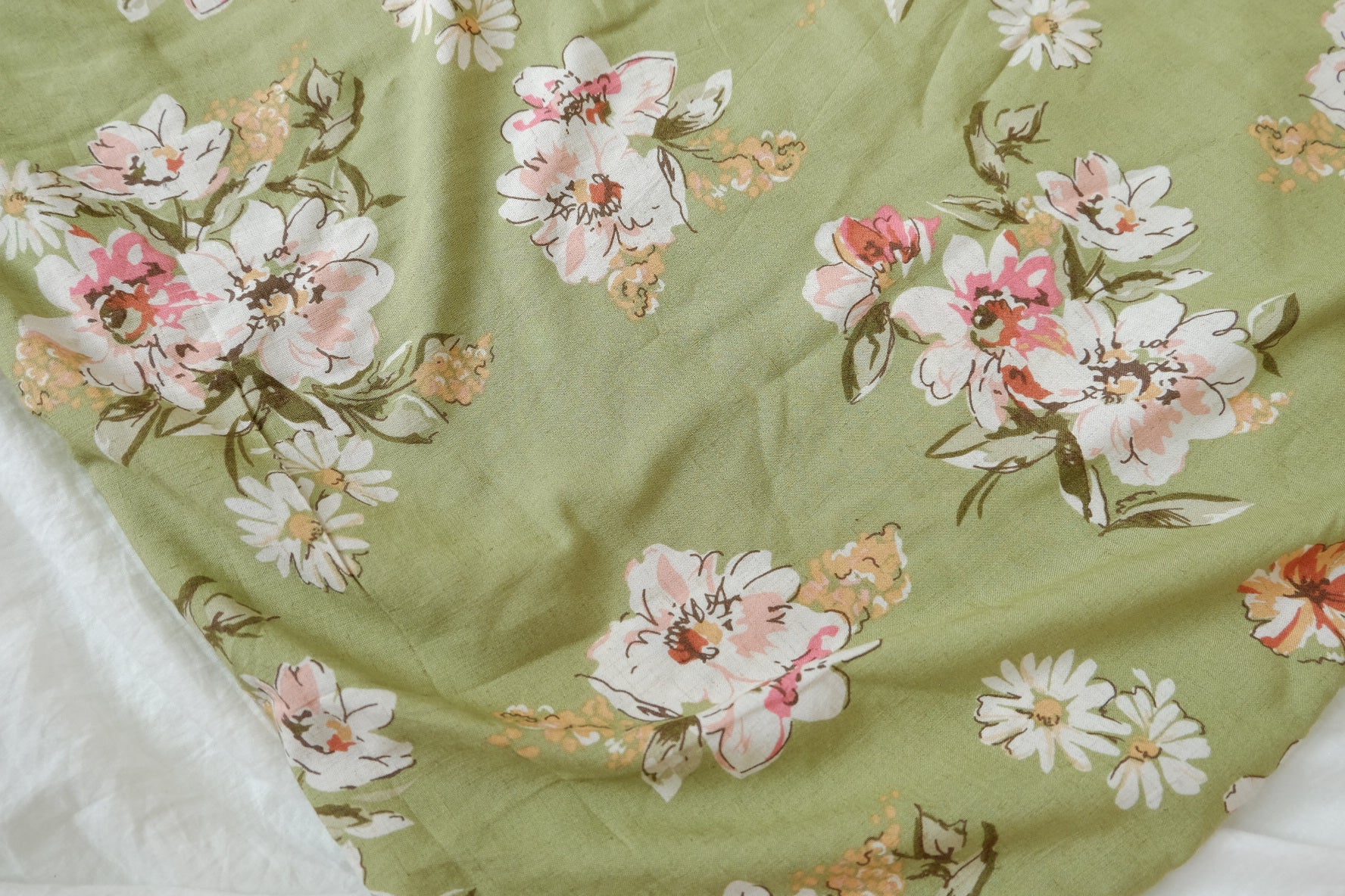 Soft Floral Cotton Linen Fabric, 3.28 Yards