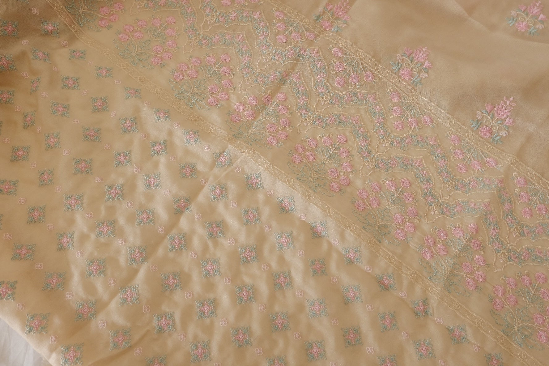 Single-Border Embroidered Mulberry Silk Fabric – 2.2 yd