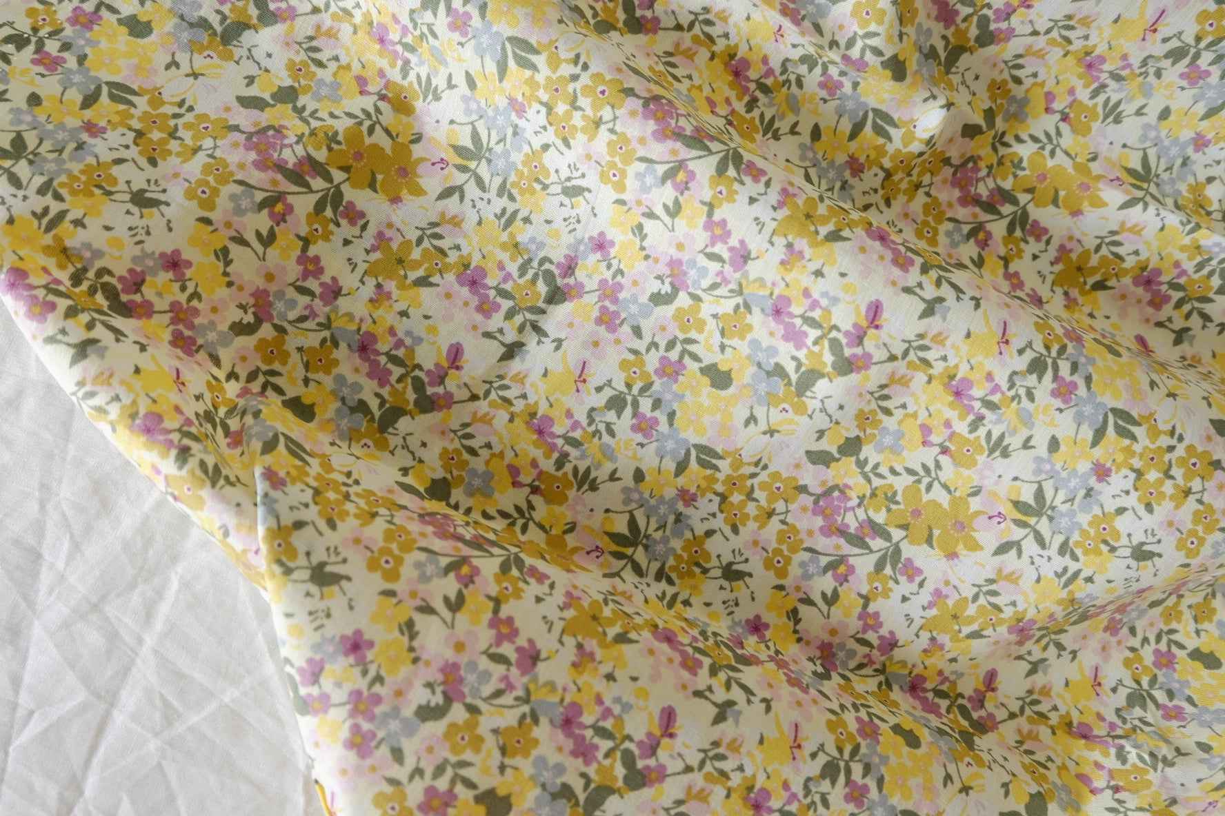 Yellow Lilac Floral 40s Cotton Poplin Fabric – 2.8 Yards