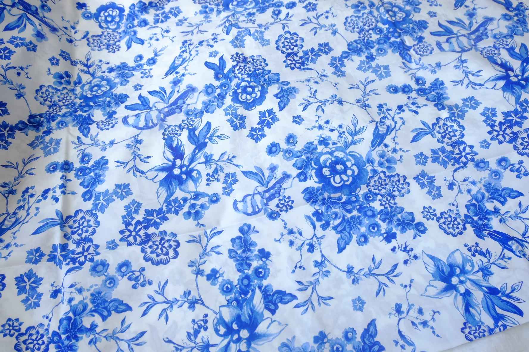 Blue Porcelain Floral High-Count Cotton Poplin Fabric - 3.28 yd
