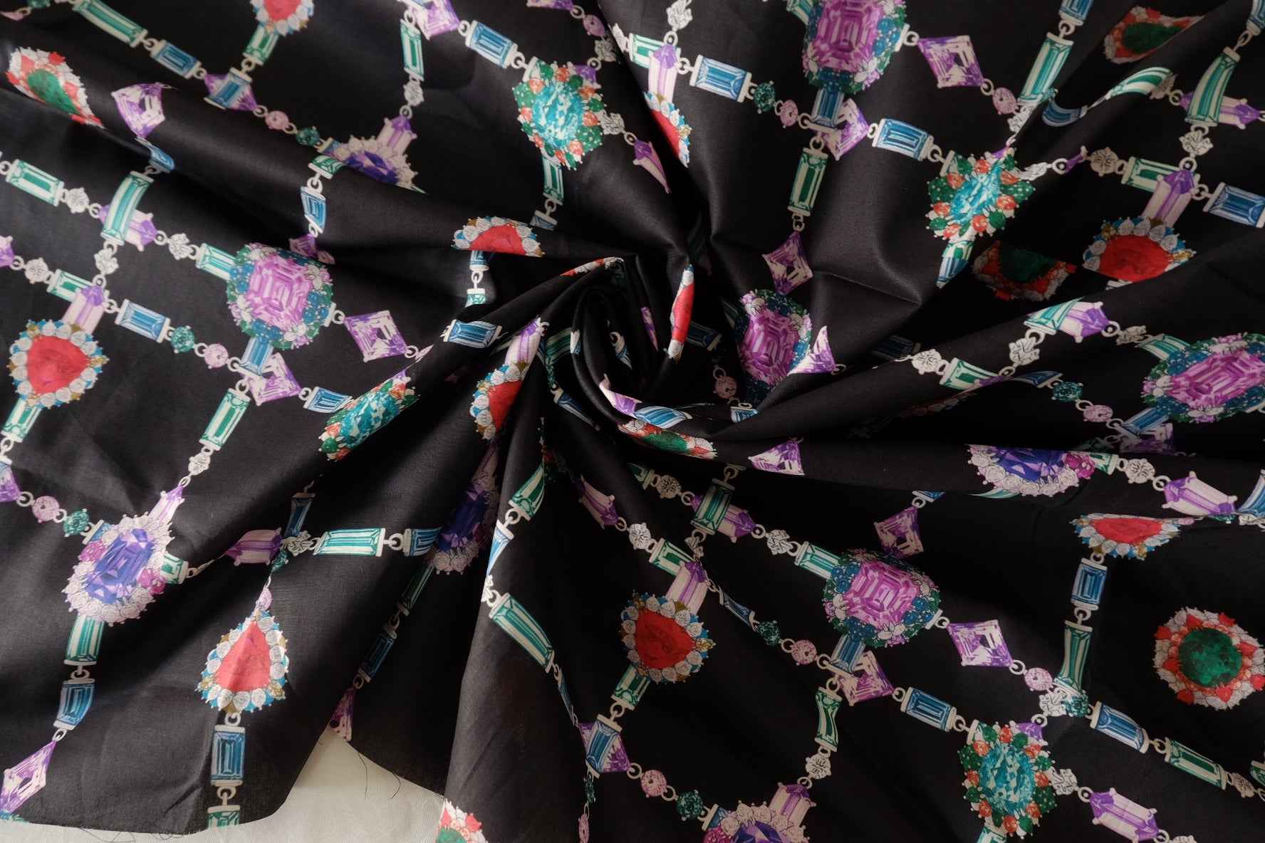 Jewel Lattice Print Cotton Lawn Fabric – 1.6 yd