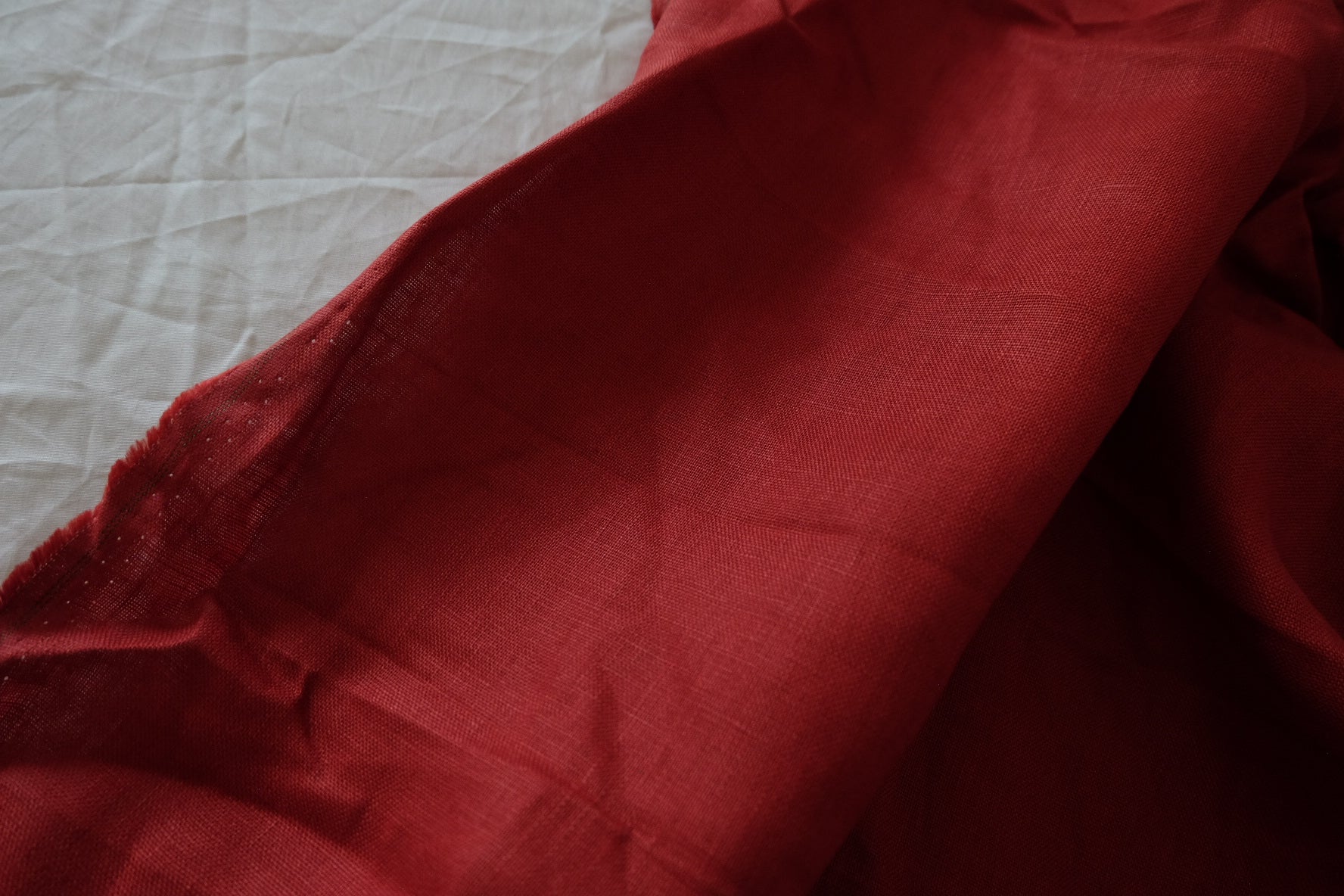 Heavy 17s Pure Linen Fabric in Deep Red - 2.5 yd