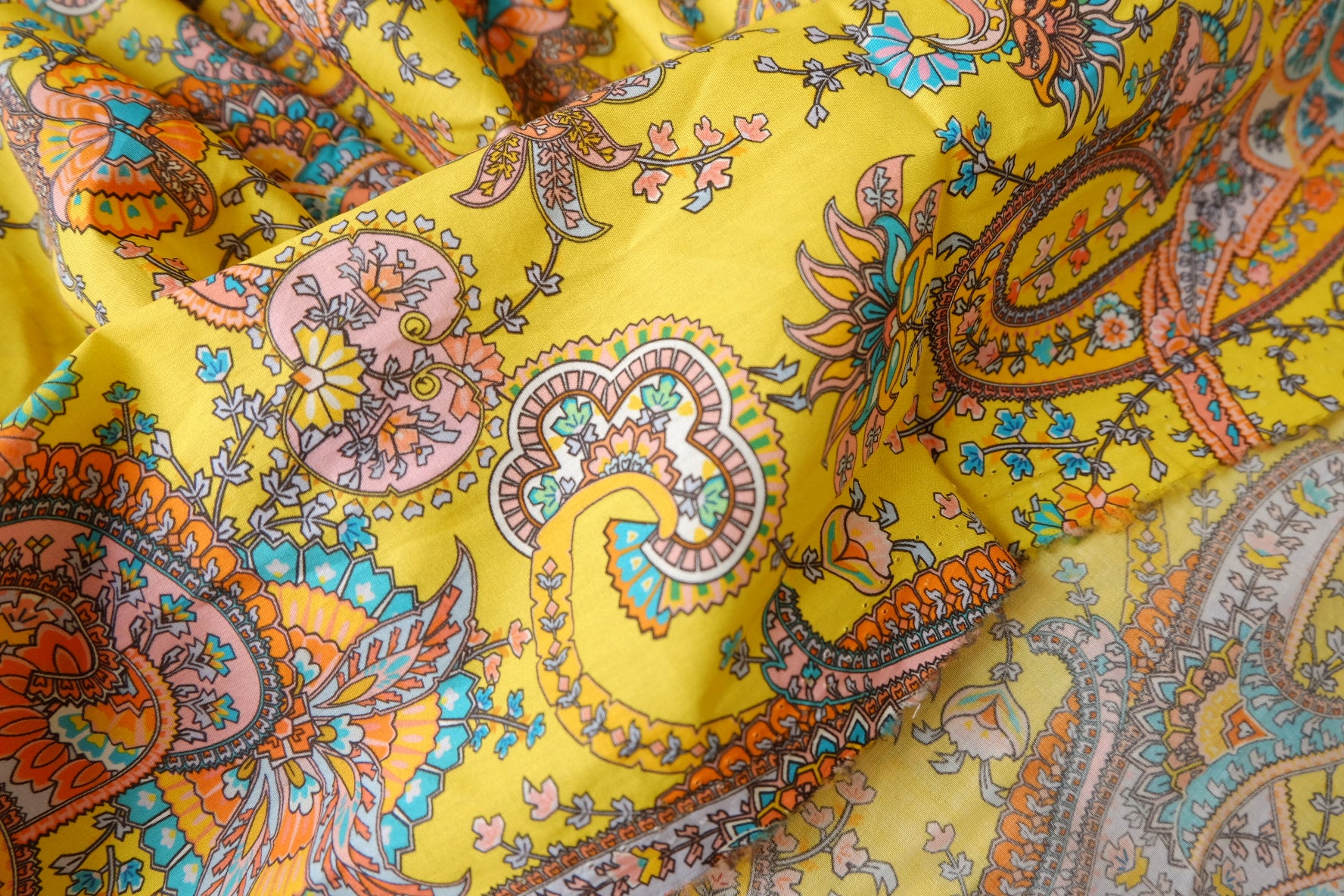 80s Cotton Lawn in Sunlit Paisley Yellow — 3.28 Yards