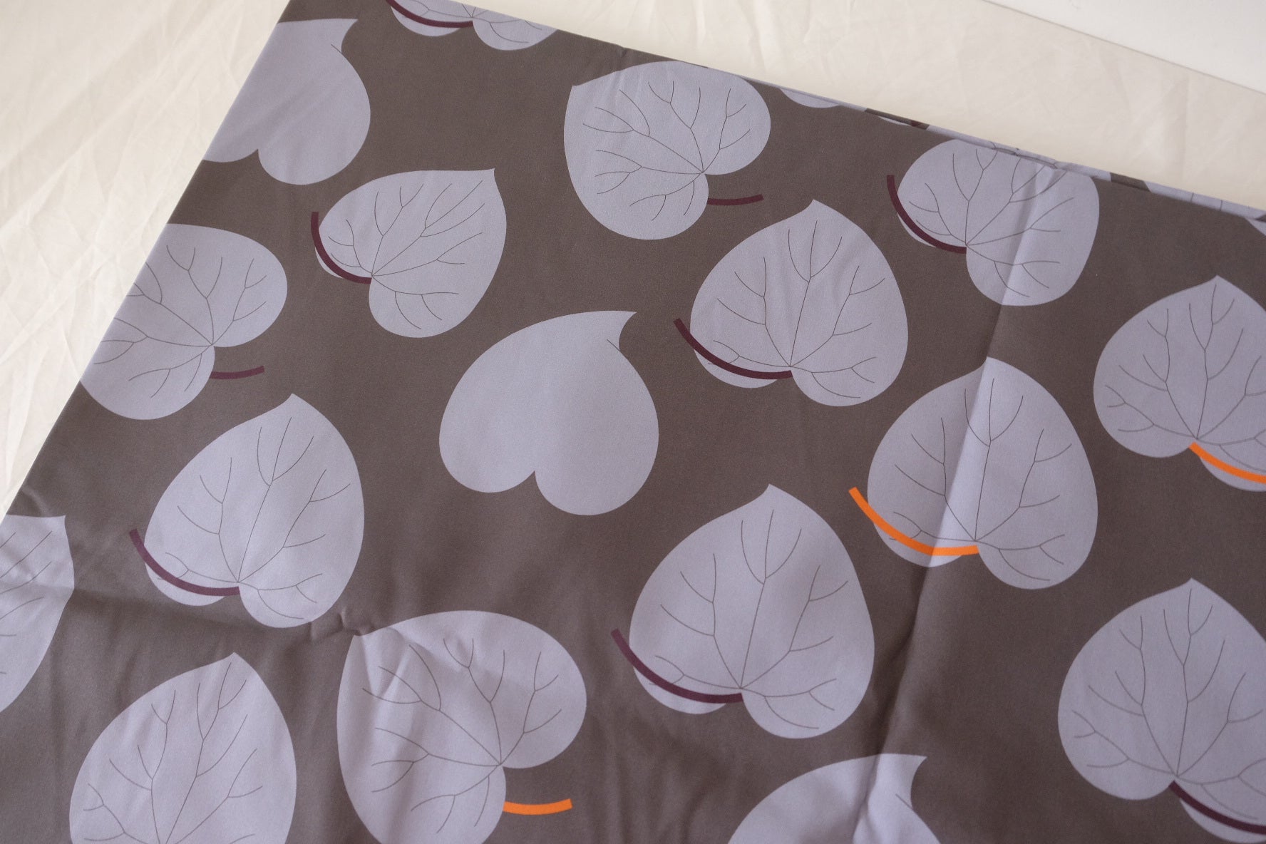 Structured Cotton-Blend Crisp Fabric – Abstract Leaf Print – 1.6 yd Cut