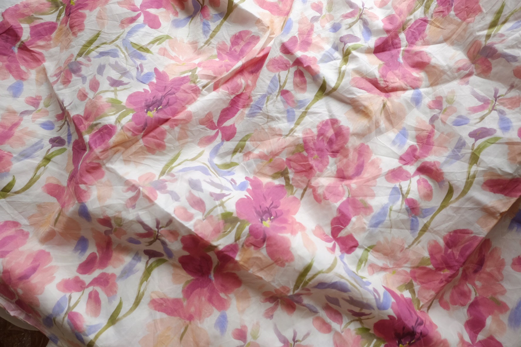 Watercolor Pink Floral 60s Cotton Fabric – 3.3 yd
