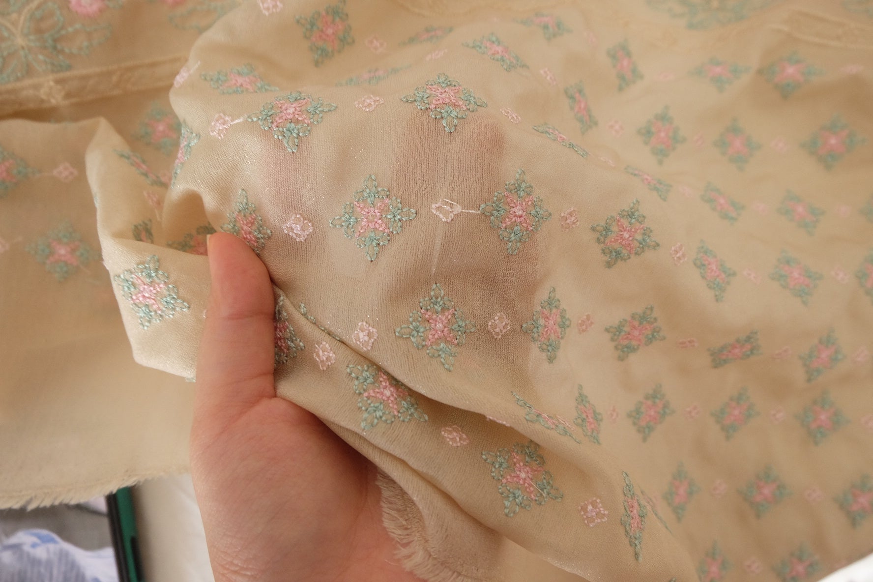 Single-Border Embroidered Mulberry Silk Fabric – 2.2 yd