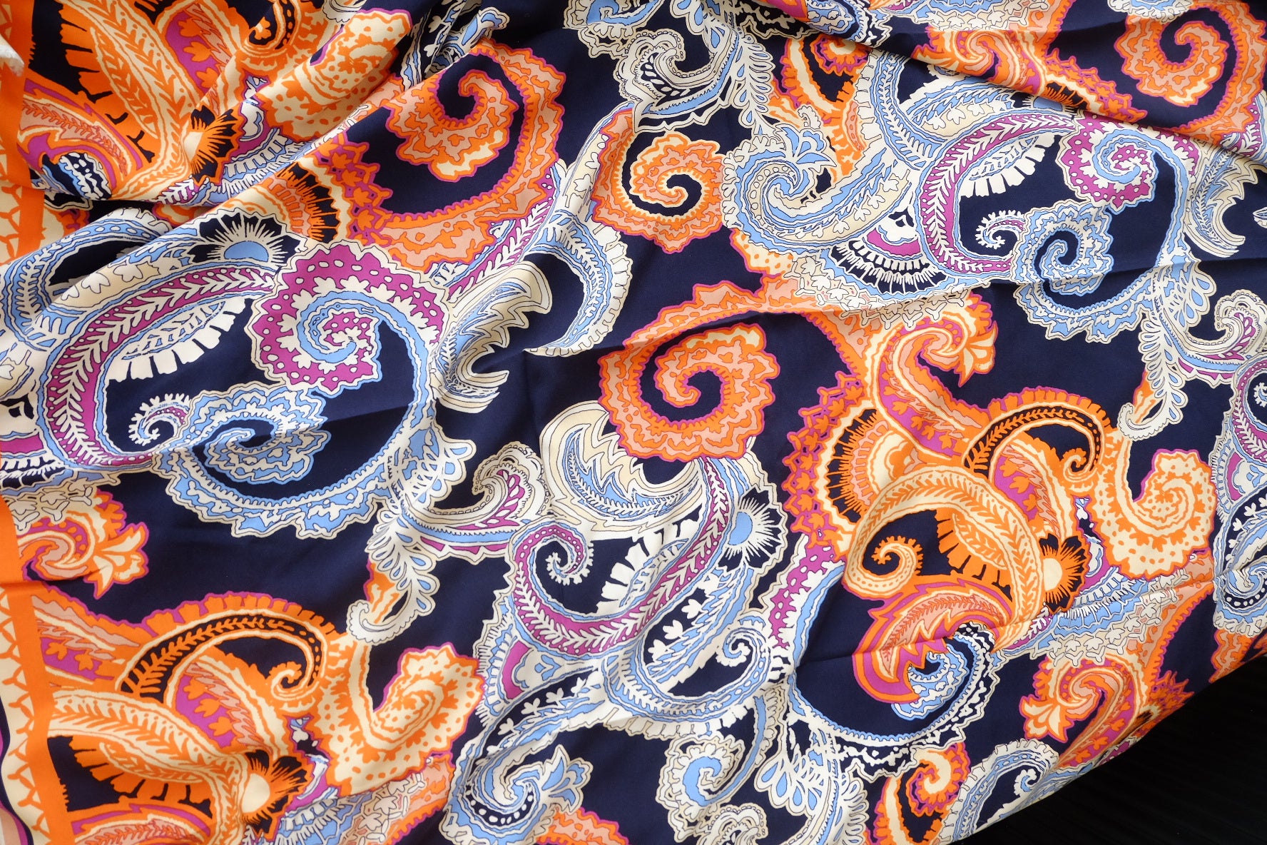 Bold Paisley Cotton Rayon Fabric, 3.28 Yards