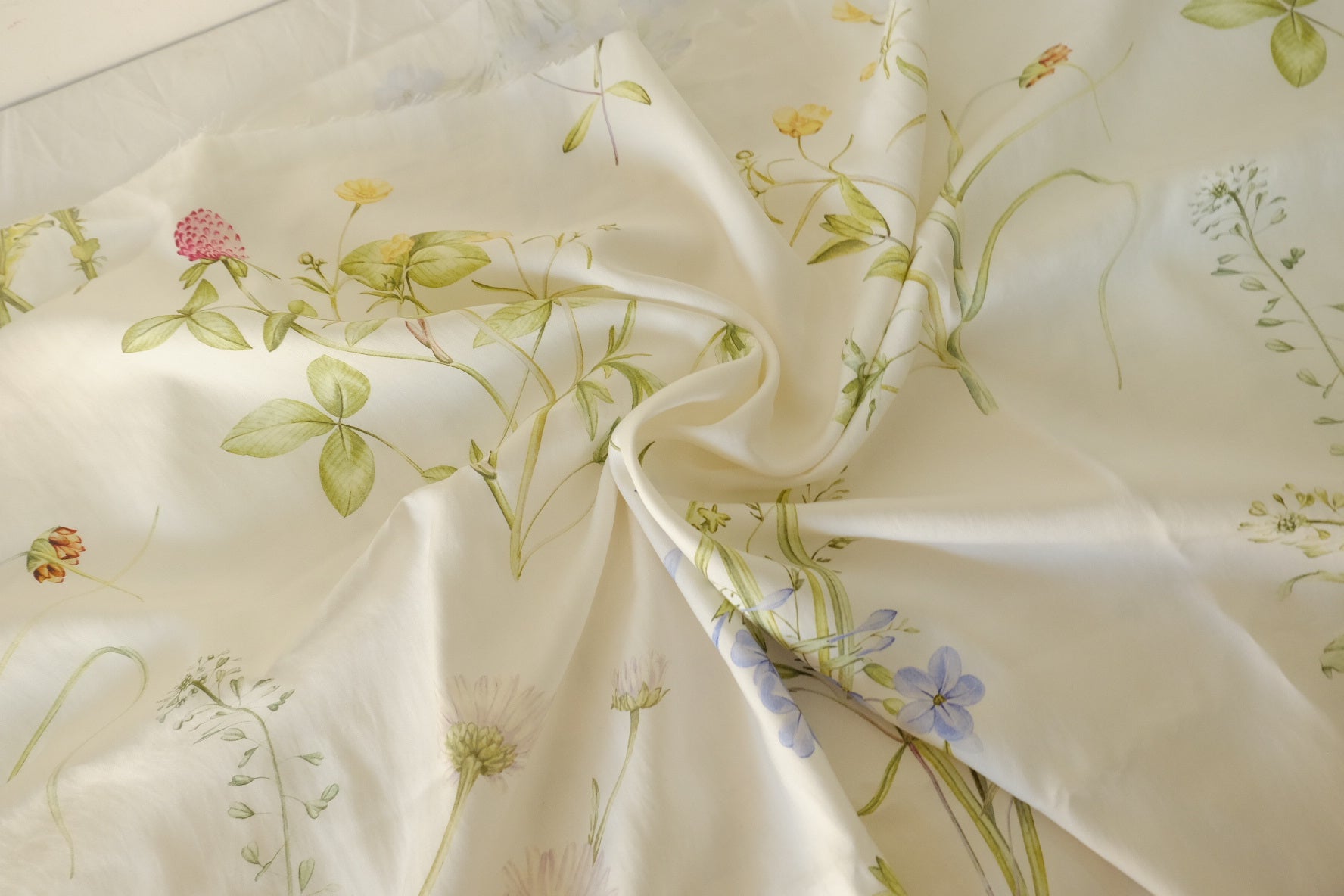 Botanical Cupro Linen Fabric – 3.3 yd