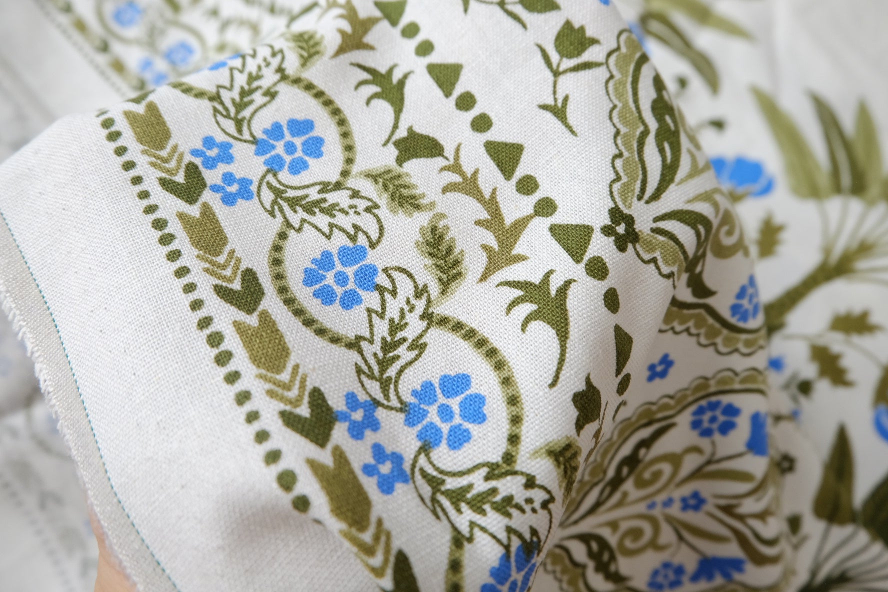 Washed Double-Border Floral Linen in Olive & Blue — 1.64 Yards