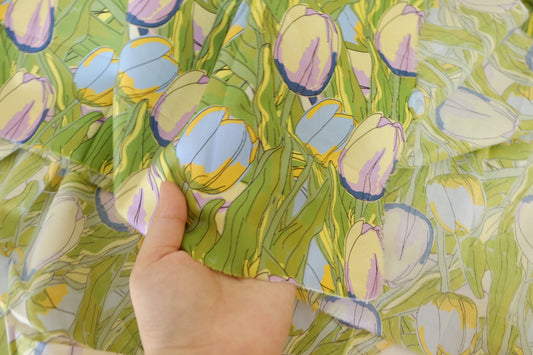 Tulip Garden Cotton Lawn Fabric – Retro Botanical Floral Print (1.9 yd Cut)