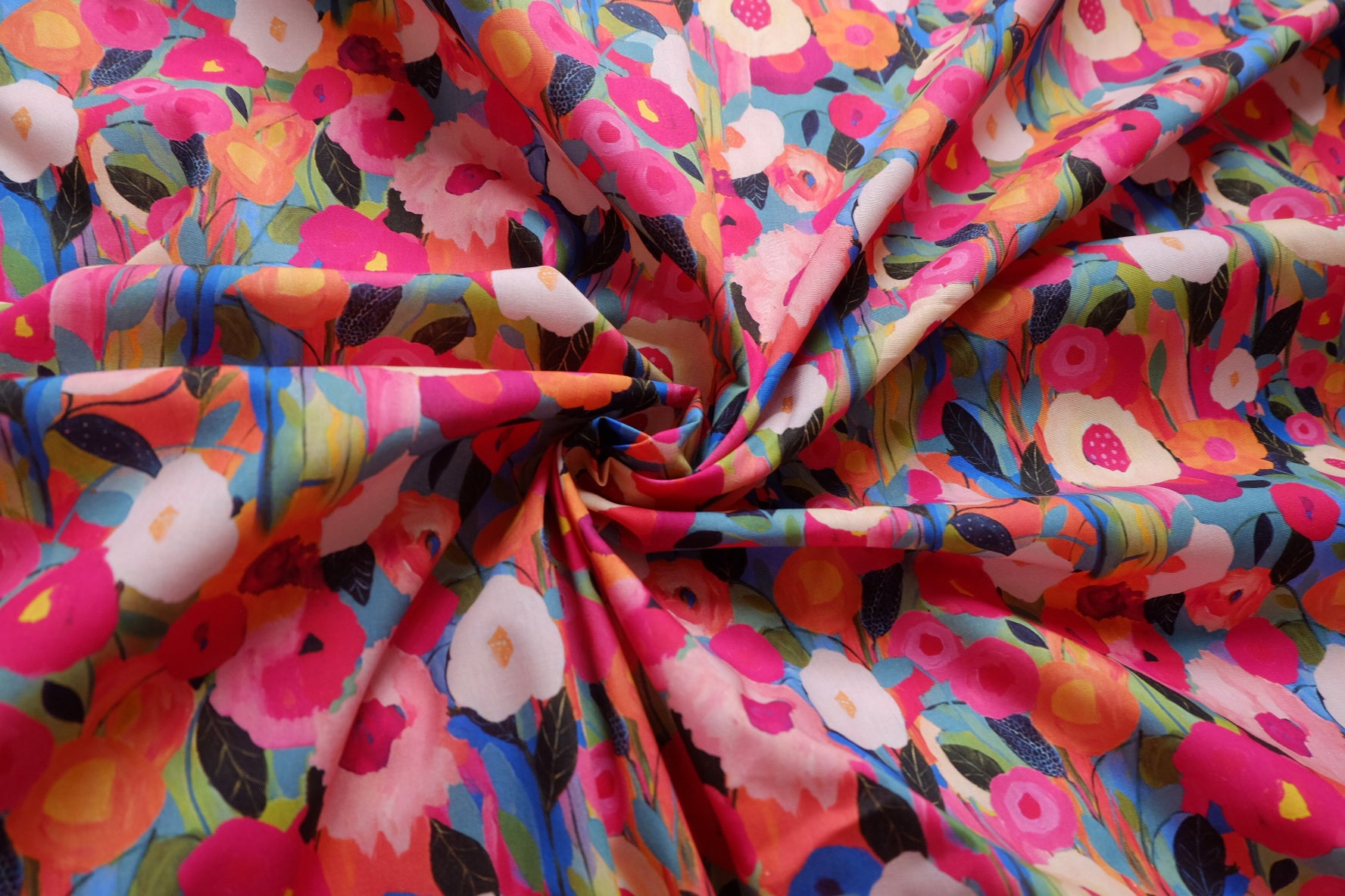 Bright Painterly Floral 60s Cotton Poplin — 2.19 yd