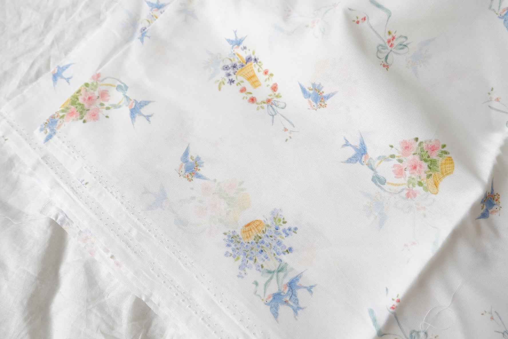 Bird and Floral Basket Cotton Fabric, Crisp 40s Cotton, 1.64 Yards