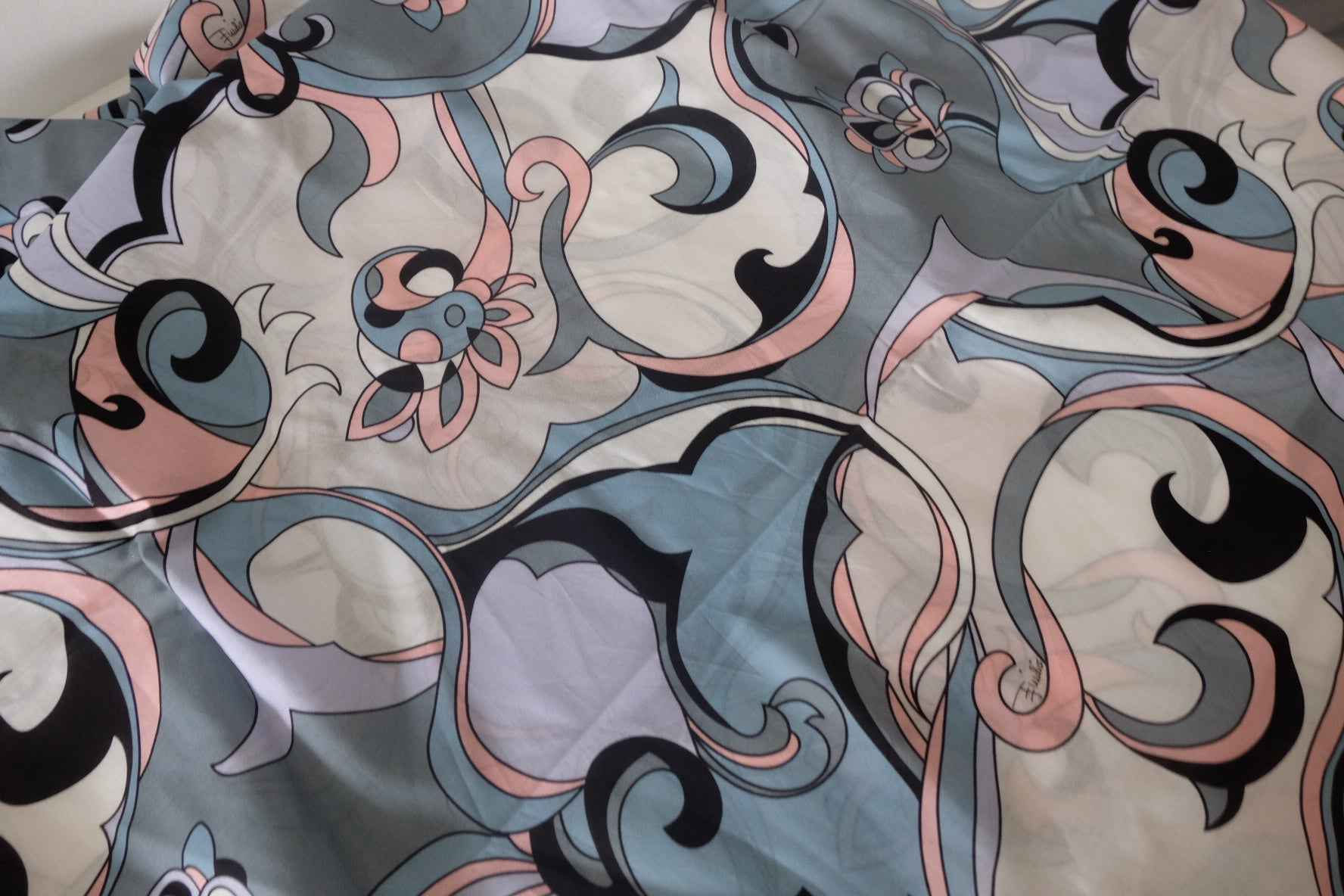 Vintage Swirl Floral Cotton Voile Fabric – 3.3 Yards