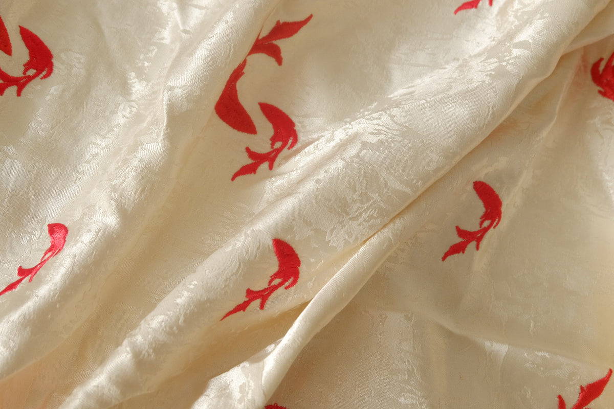 Red Bird Embroidered Viscose-Linen Jacquard Satin — 1.09 yd