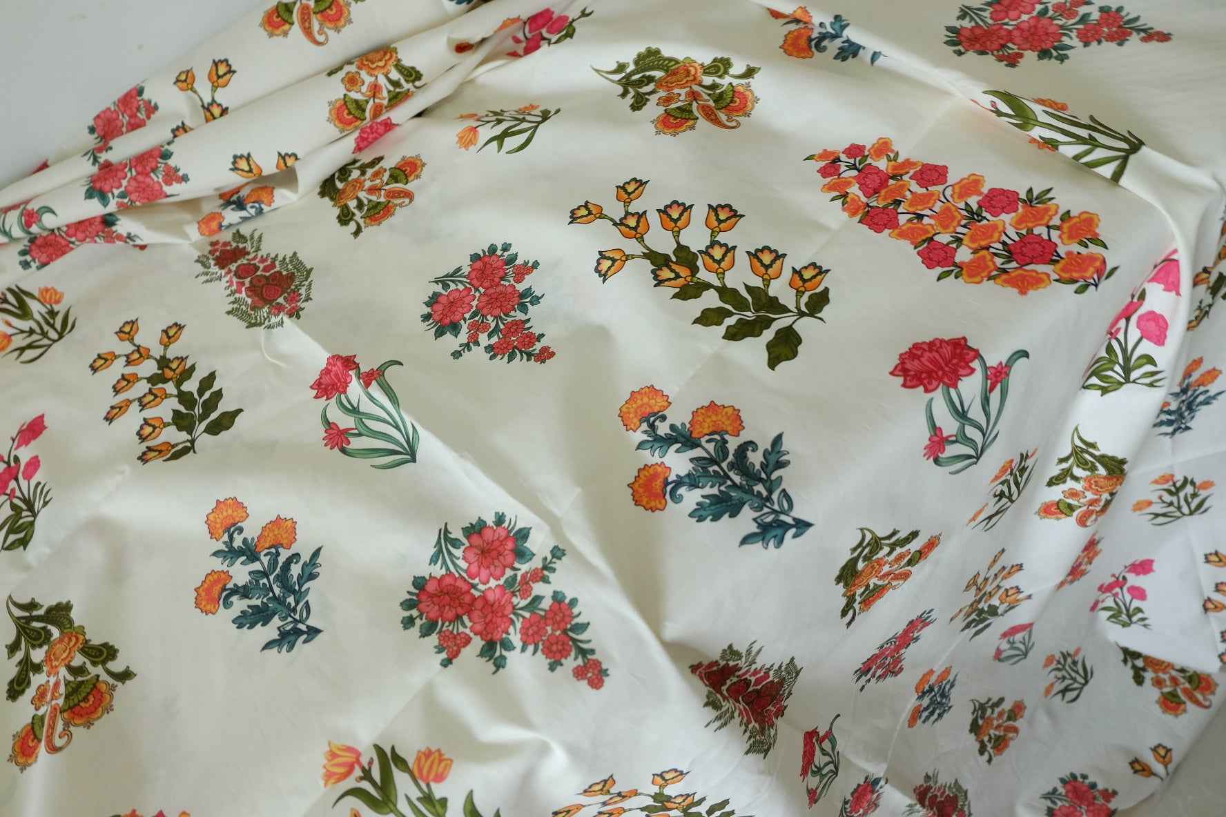 Border Floral Cotton Poplin — 3.28 yd