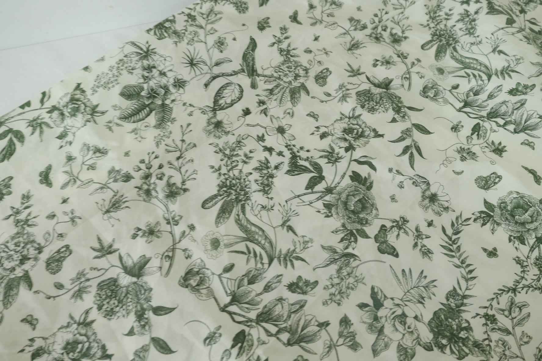 Vintage Botanical Sketch Cotton Lawn Fabric – 3.3 yd