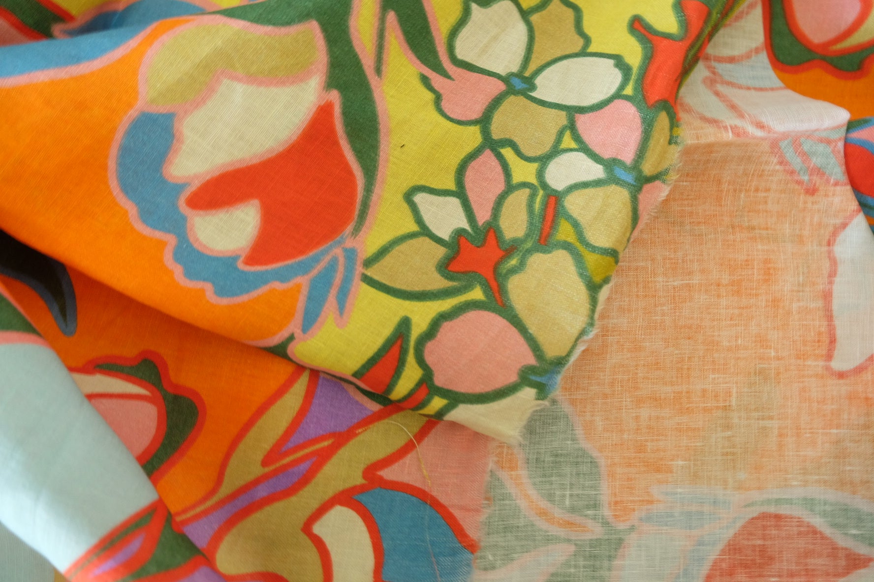 Bold Multicolor Artistic Floral Pure Linen Fabric (1.64 yards )