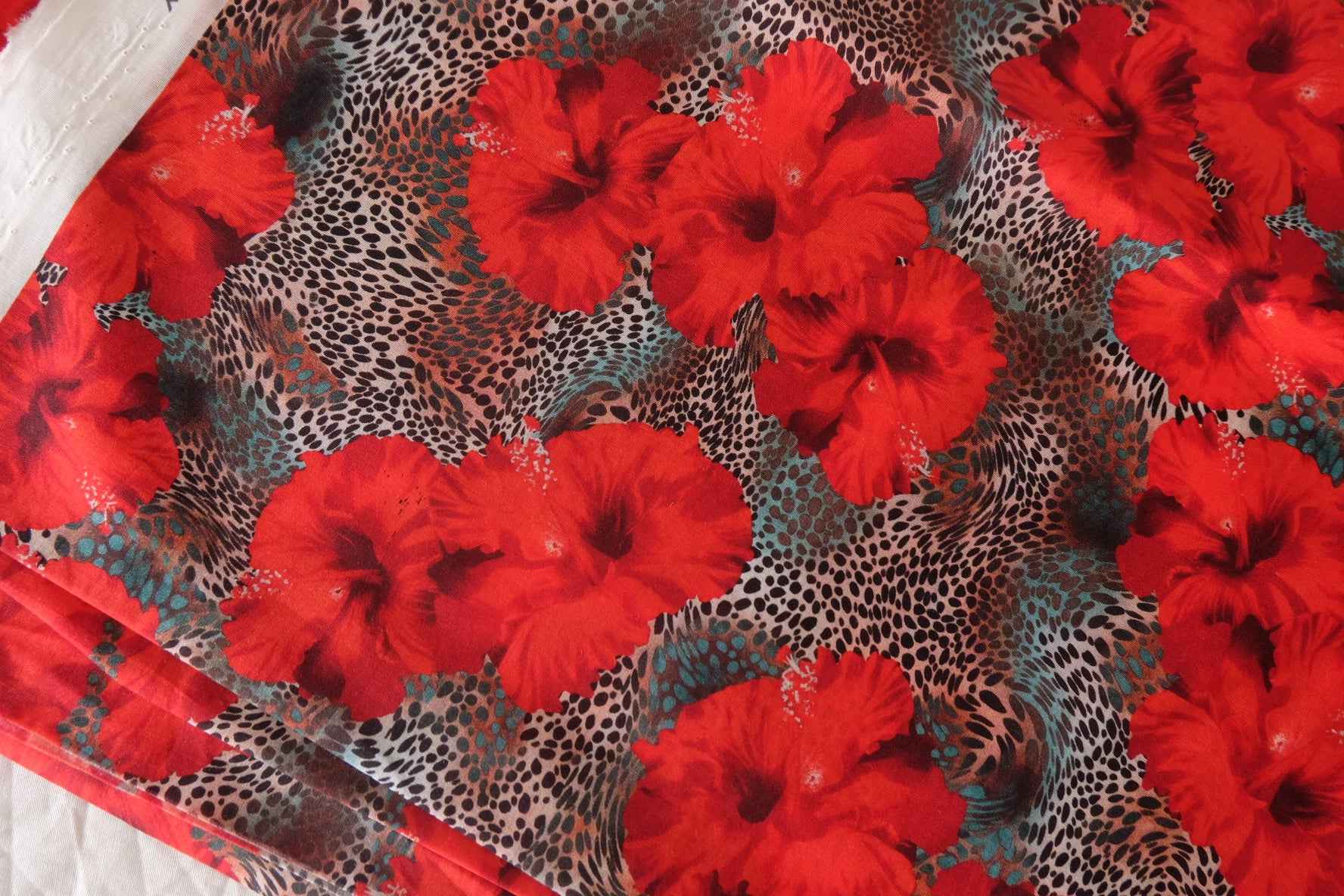 Red Hibiscus Leopard Cotton Lawn Fabric – 3.2 Yards