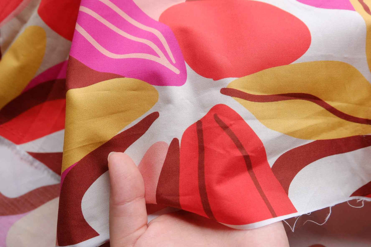 Retro Bloom High-Density Cotton Poplin — 2.8 yd