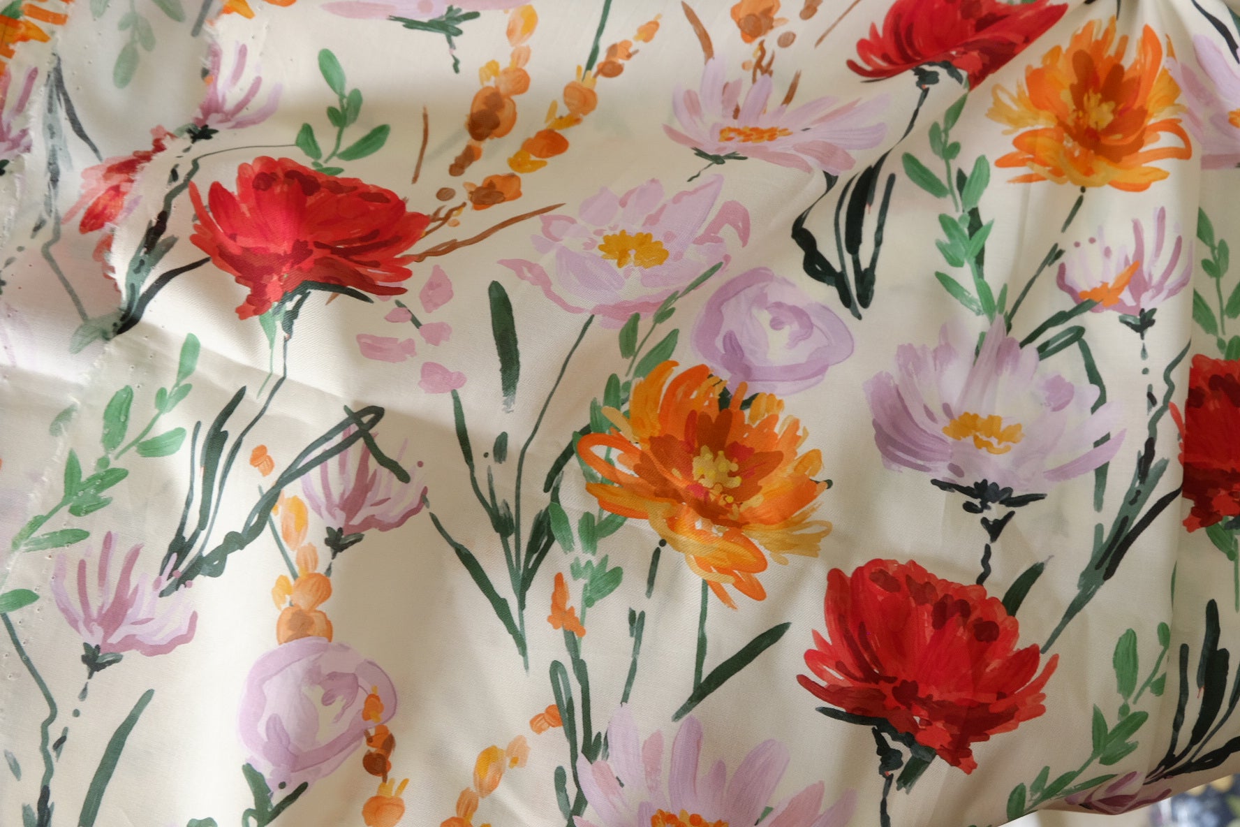 Painterly Garden High-Density Cotton Lawn – 3.3 yd