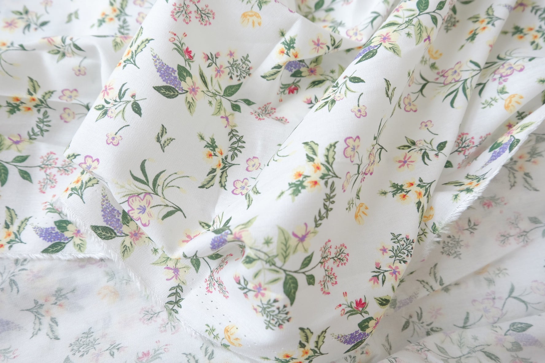 Wildflower Sprig Cotton, 1.6 Yards