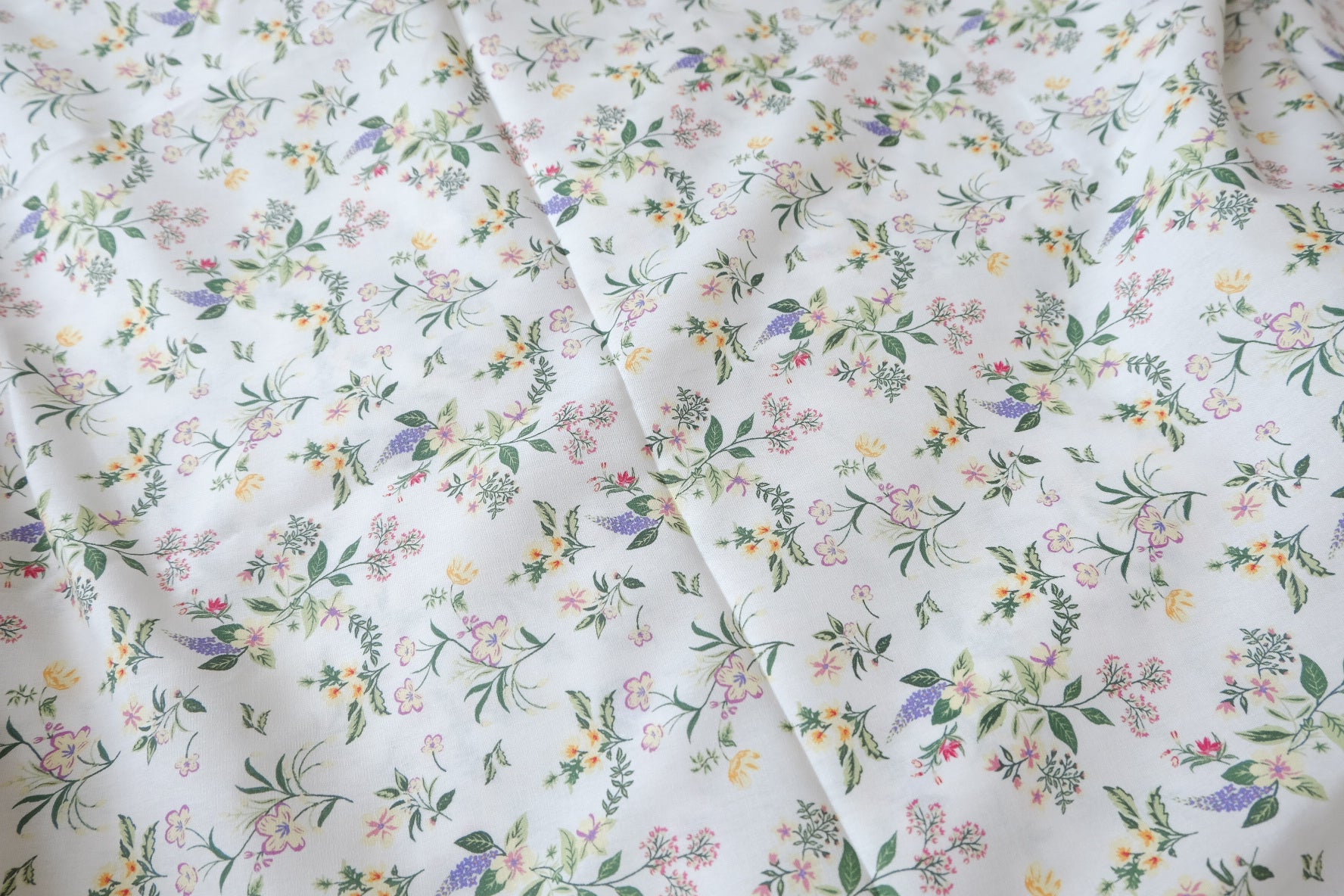 Wildflower Sprig Cotton, 1.6 Yards