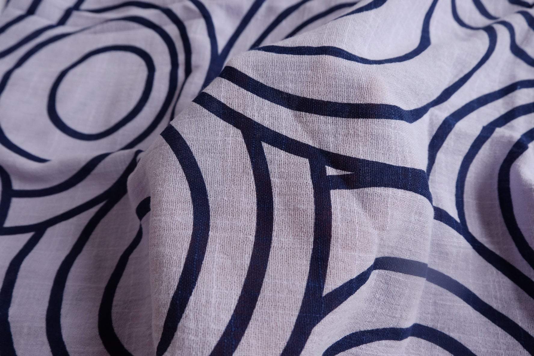 Black Line Double Gauze Cotton-Linen Fabric - 2.73 yd