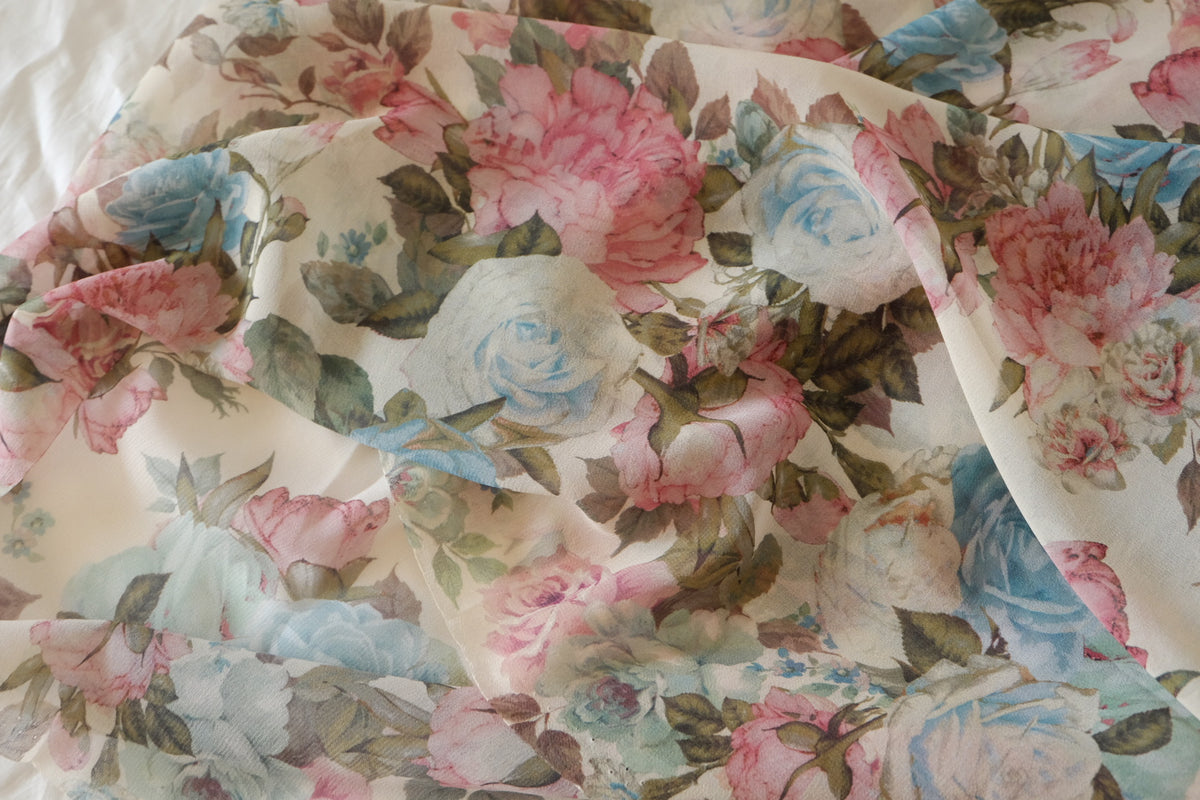 Vintage Rose Garden – Airy Floral Chiffon Fabric – 3.28 yd