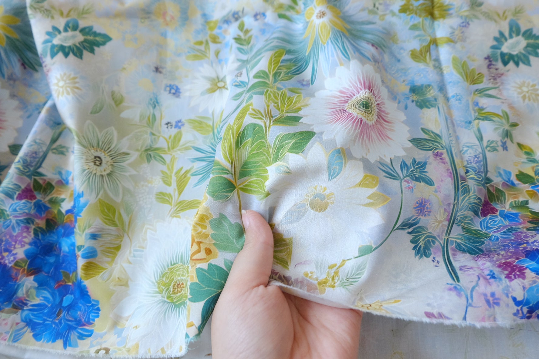 Blue Garden 50s Cotton Poplin Fabric - 3.28 yd
